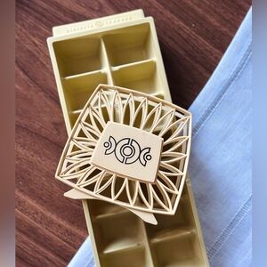 Vintage Style Cream Plastic Ice Cube Tray